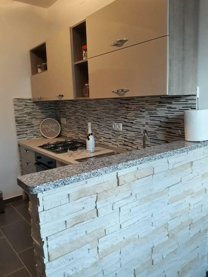 App Lana Apartment *